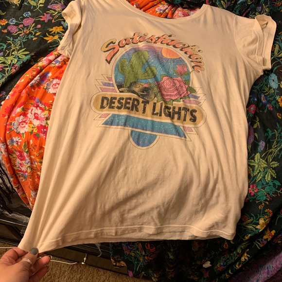 Spell & the gypsy tee - Picture 2 of 3